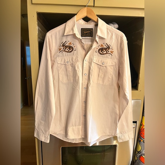 Howler Brother’s Gaucho Snapshirt Gator/Crocodile Light Tan Sz. S Like New - Picture 1 of 5